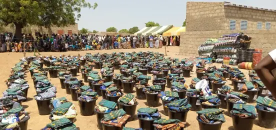 Une photo qui présente des seaux